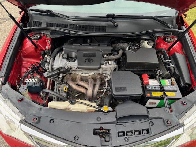 2014 Toyota Camry Image 9