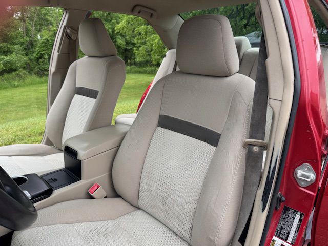 2014 Toyota Camry Image 11