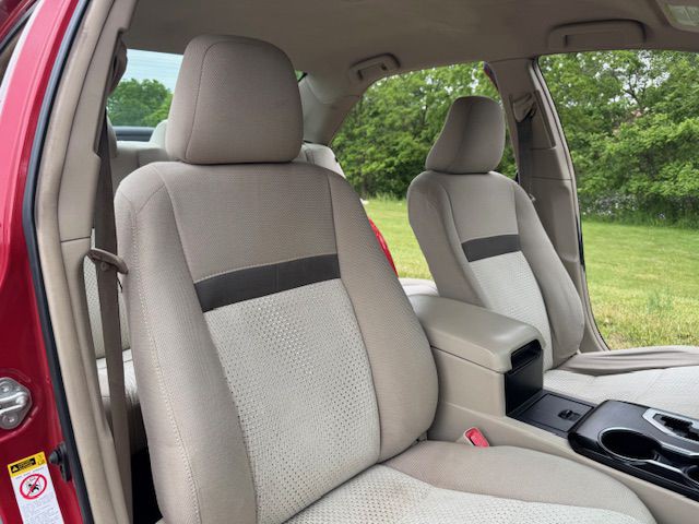 2014 Toyota Camry Image 15