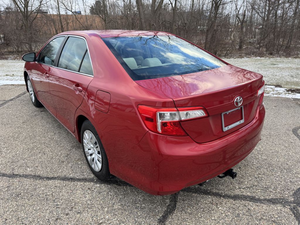2014 Toyota Camry Image 3
