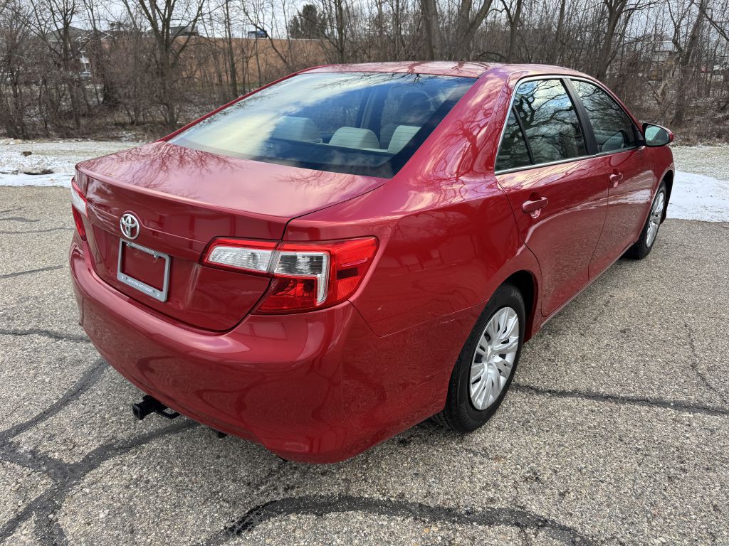 2014 Toyota Camry Image 4