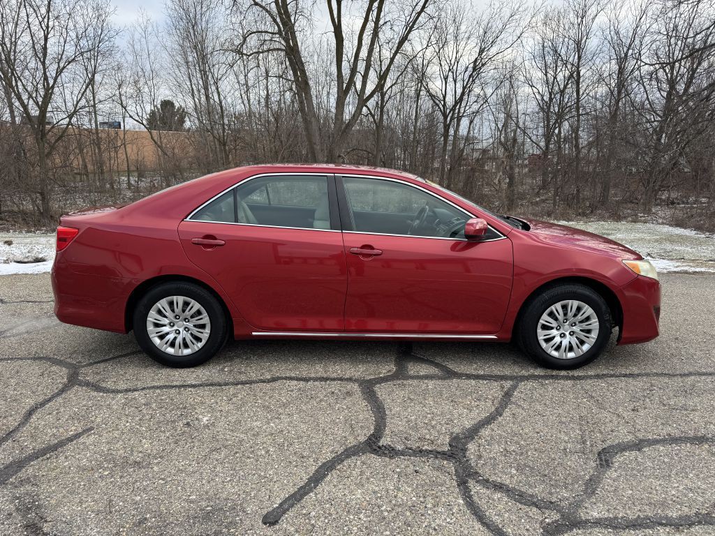 2014 Toyota Camry Image 6