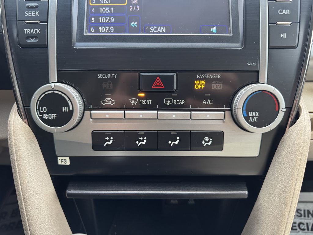 2014 Toyota Camry Image 23