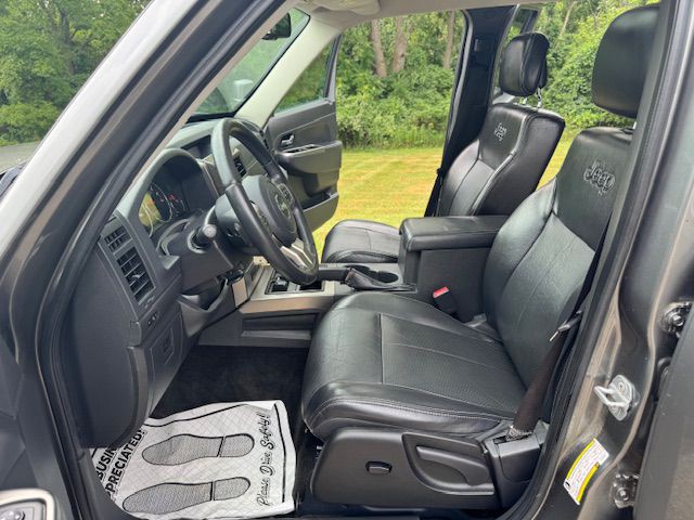2012 Jeep Liberty Image 11