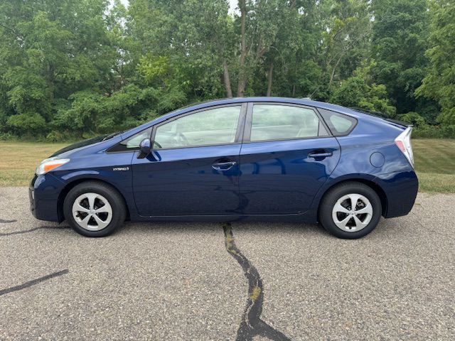 2012 Toyota Prius Image 3