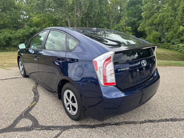 2012 Toyota Prius Image 5