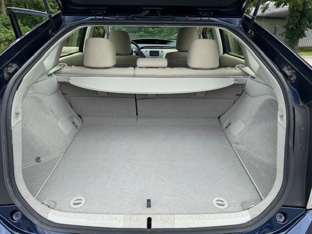 2012 Toyota Prius Image 7
