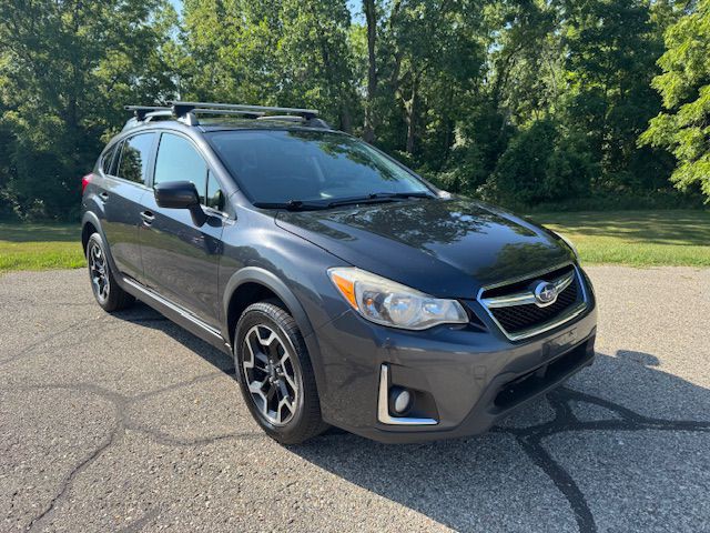 2017 Subaru Crosstrek Image 2