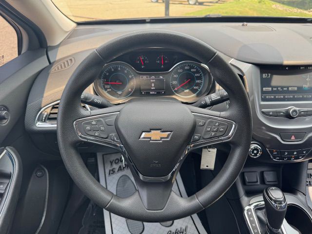 2016 Chevrolet Cruze Image 21