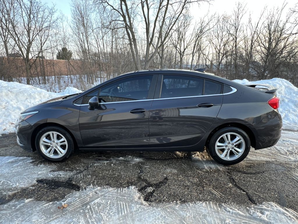 2016 Chevrolet Cruze Image 4
