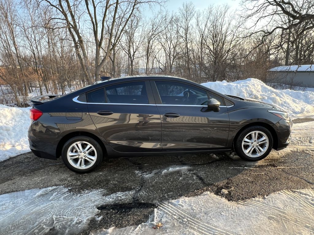 2016 Chevrolet Cruze Image 5