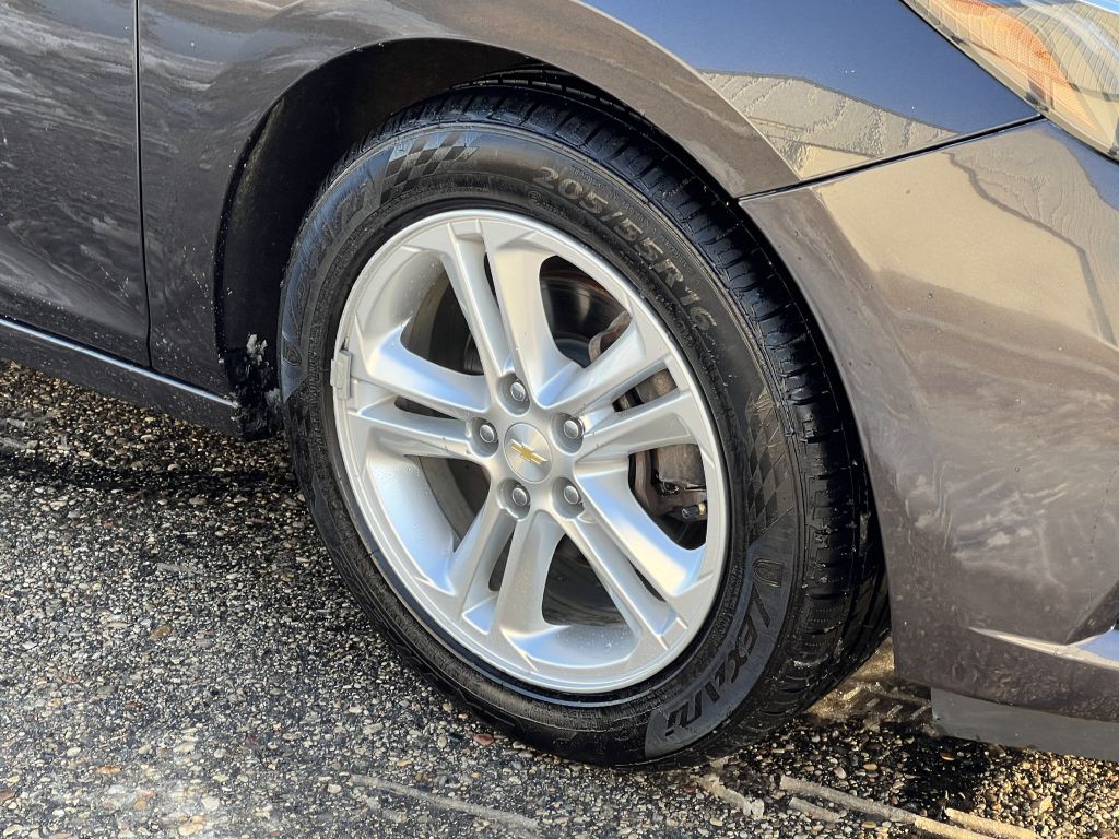 2016 Chevrolet Cruze Image 7