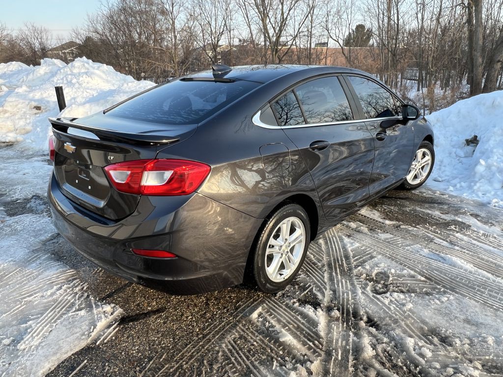 2016 Chevrolet Cruze Image 3
