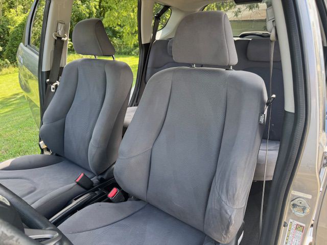 2010 Honda Fit Image 12
