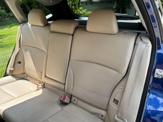 2015 Subaru Outback Image 16