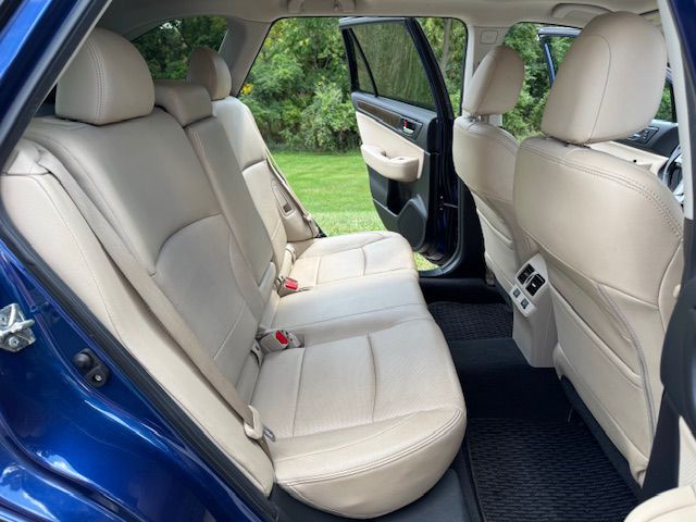 2015 Subaru Outback Image 18