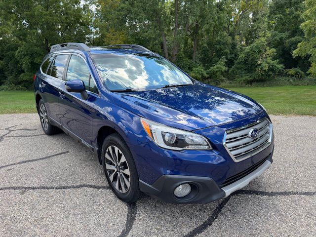2015 Subaru Outback Image 2