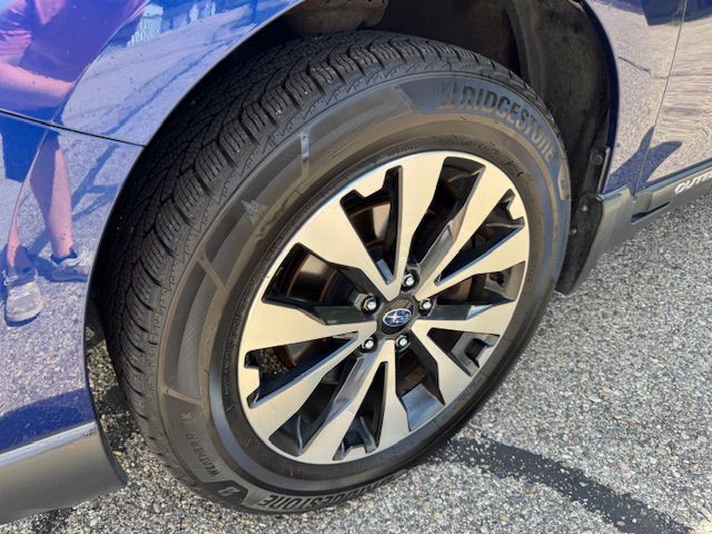 2015 Subaru Outback Image 8