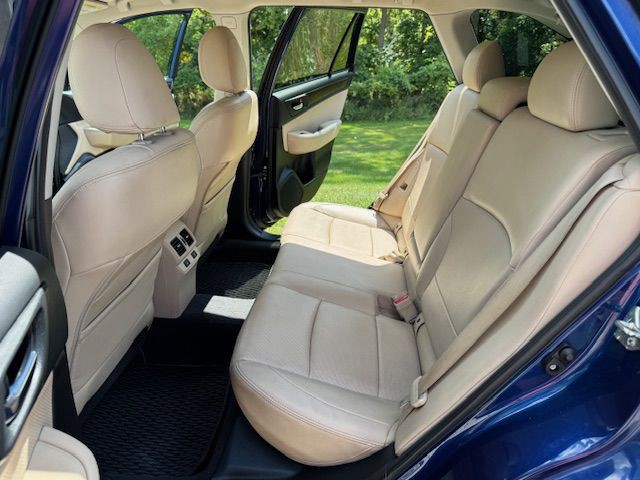 2015 Subaru Outback Image 17