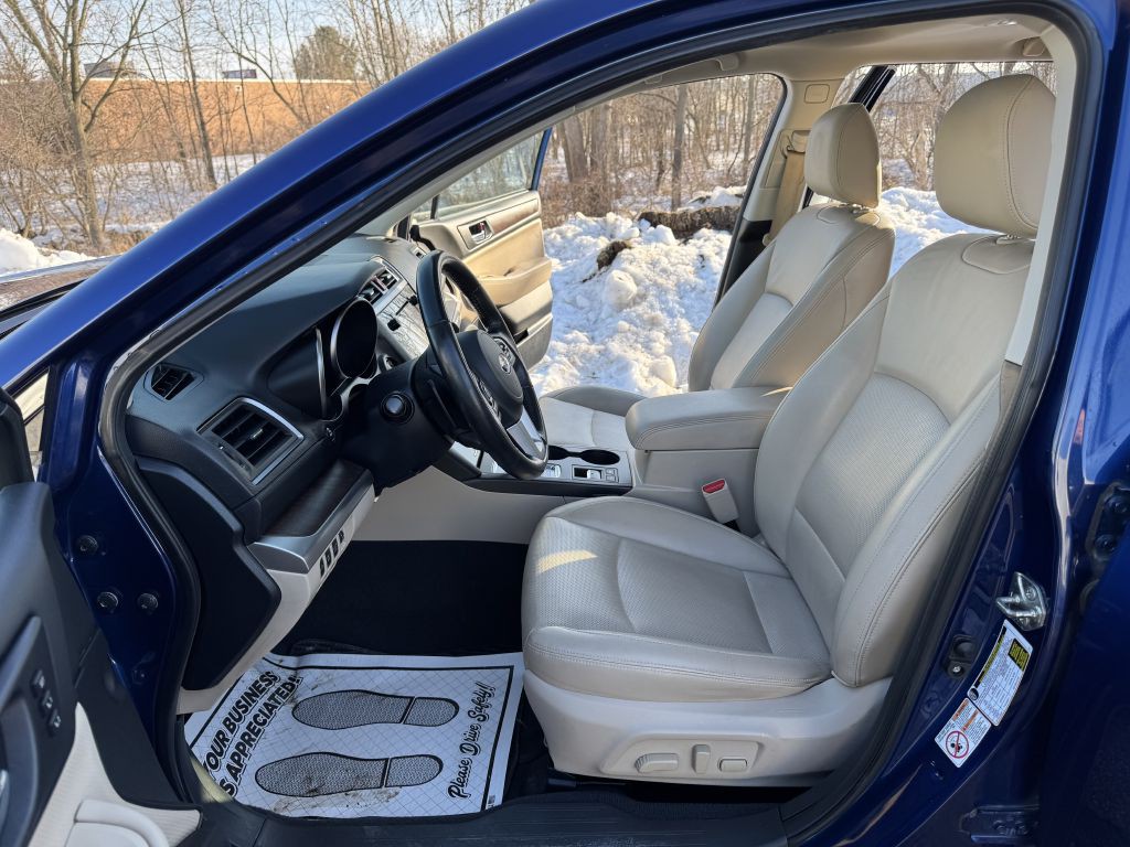 2015 Subaru Outback Image 12