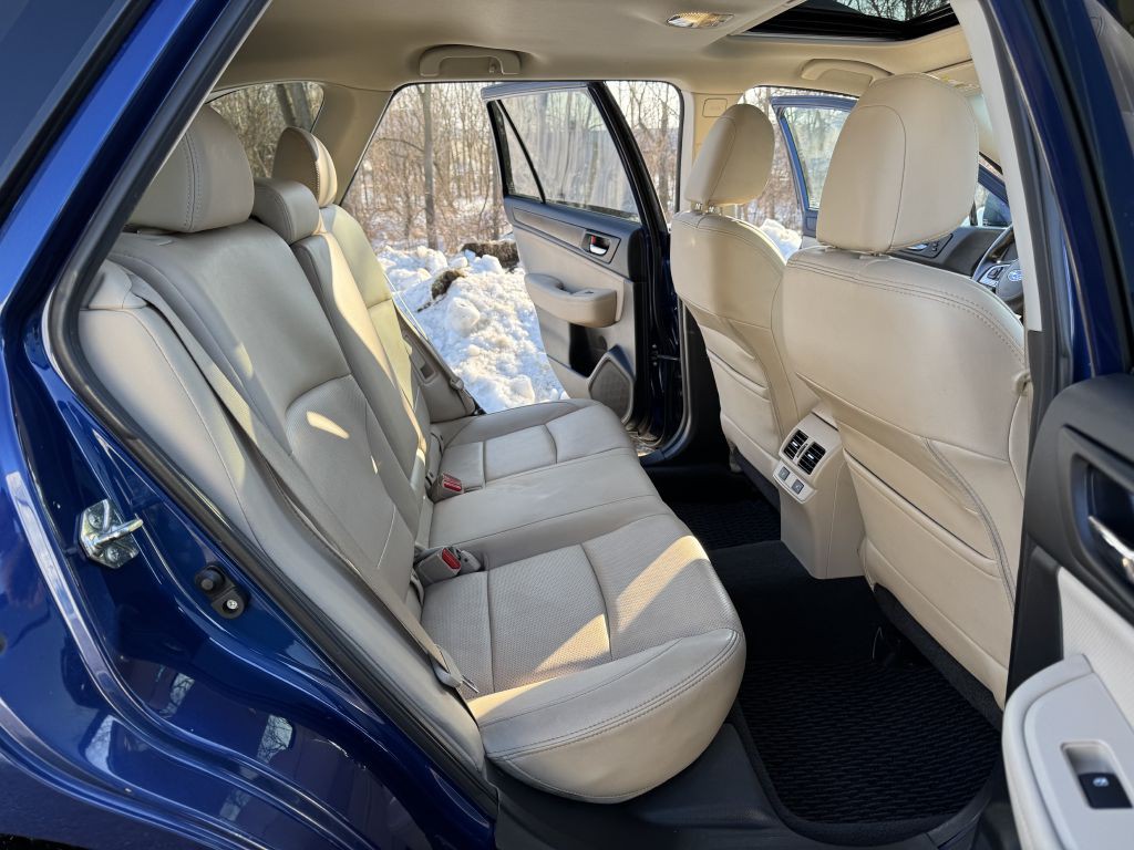2015 Subaru Outback Image 19