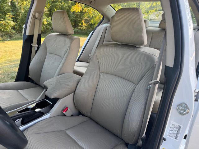 2014 Honda Accord Image 12