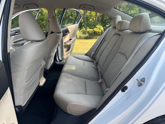 2014 Honda Accord Image 16
