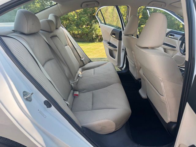 2014 Honda Accord Image 18