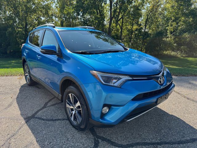 2016 Toyota Rav4 Image 2