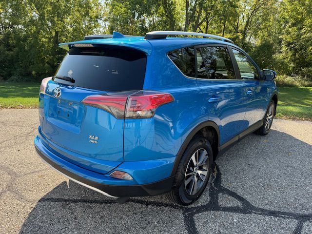 2016 Toyota Rav4 Image 4