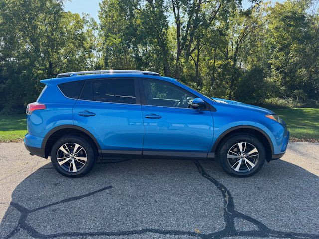 2016 Toyota Rav4 Image 6