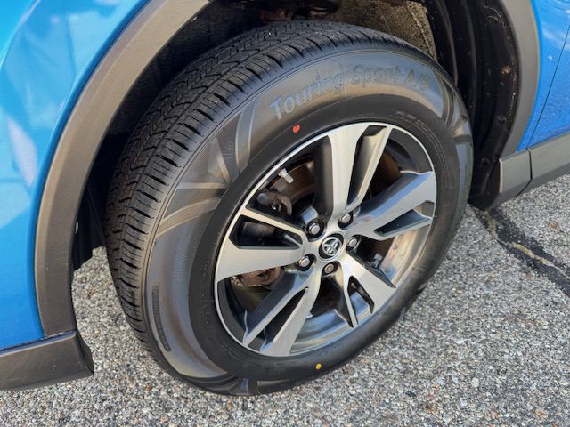 2016 Toyota Rav4 Image 10