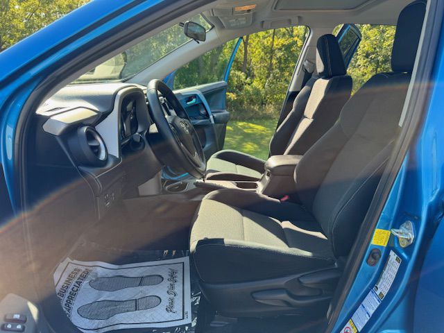 2016 Toyota Rav4 Image 12