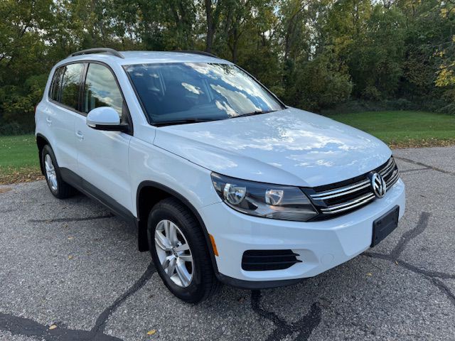 2015 Volkswagen Tiguan Image 2