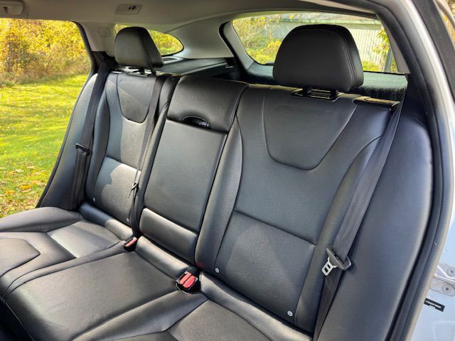 2015 Volvo V60 Image 15