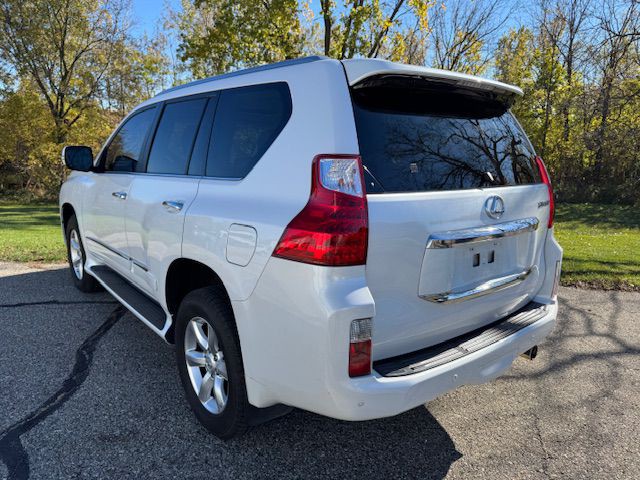 2013 Lexus GX Image 3