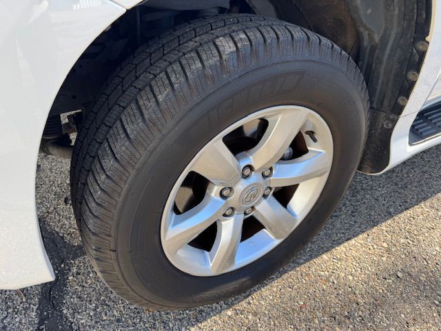 2013 Lexus GX Image 8