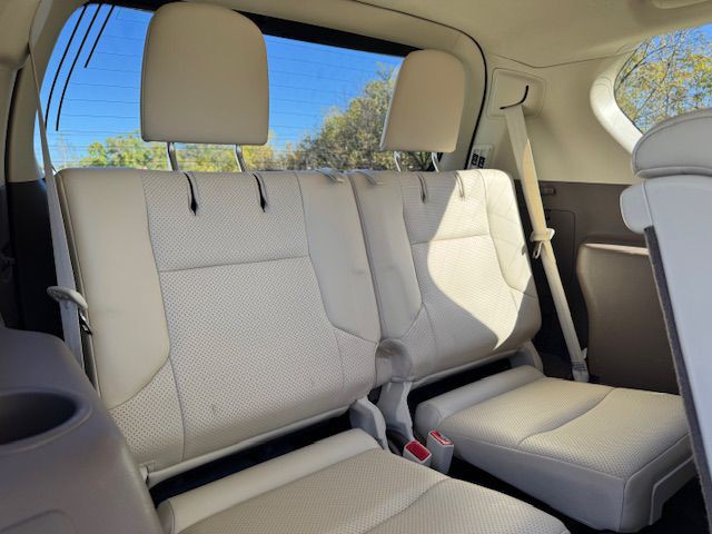 2013 Lexus GX Image 21