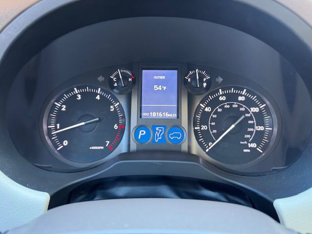 2013 Lexus GX Image 23