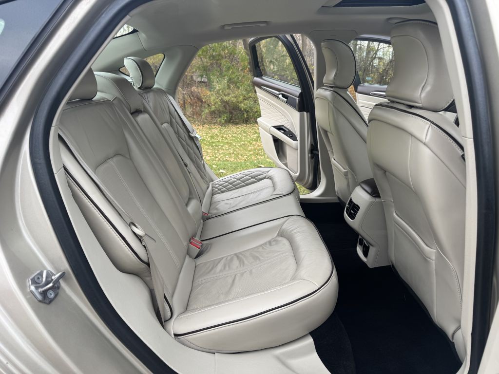 2017 Ford Fusion Image 20