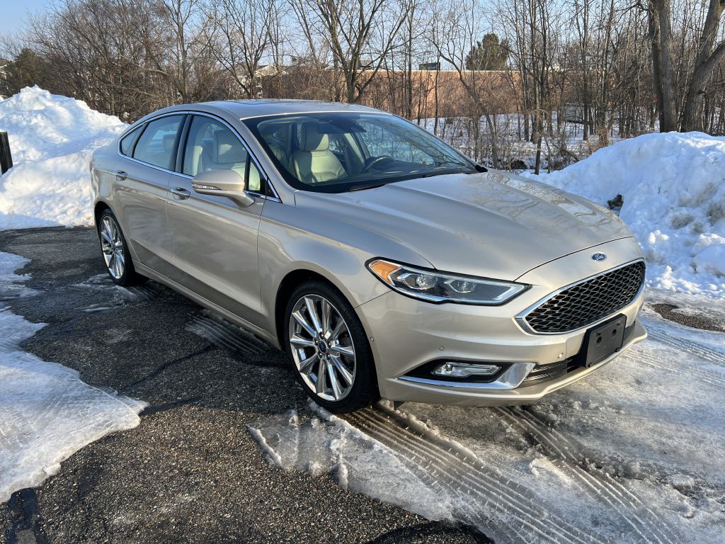 2017 Ford Fusion Image 2