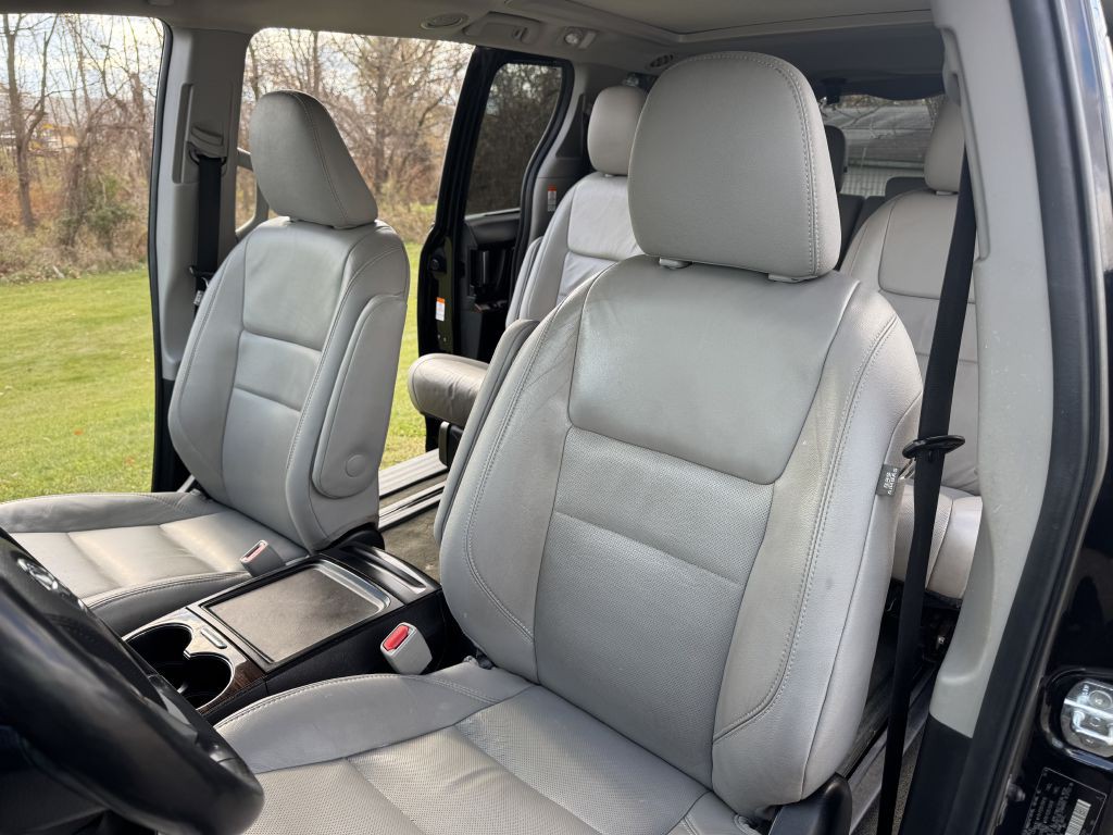 2018 Toyota Sienna Image 11