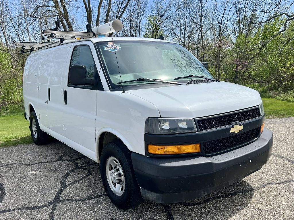 2019 Chevrolet Express Image 2
