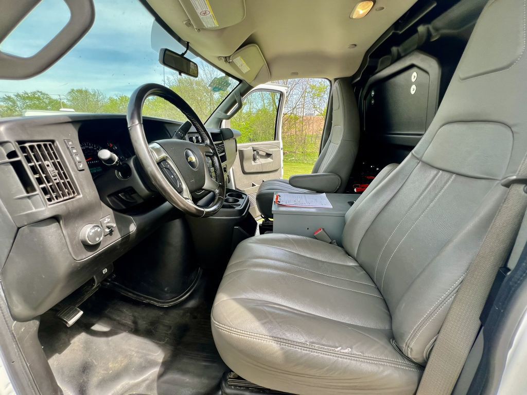 2019 Chevrolet Express Image 7