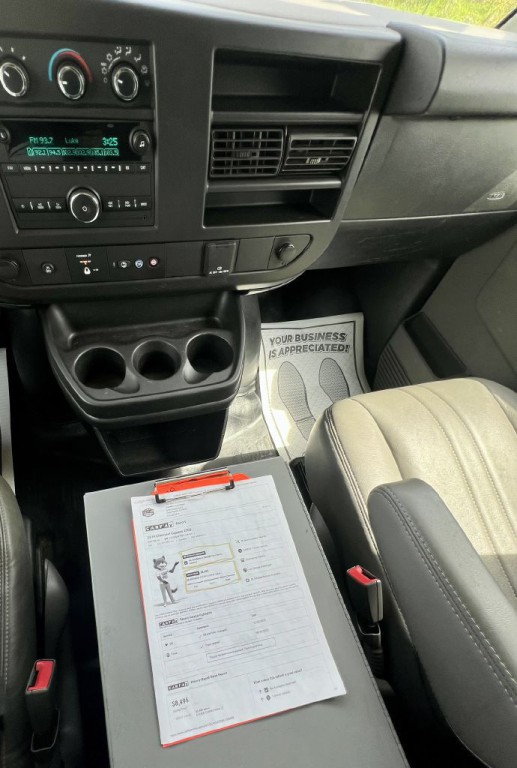 2019 Chevrolet Express Image 10
