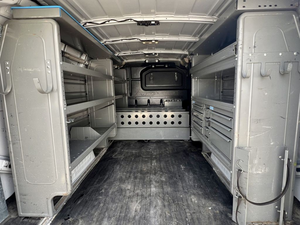 2019 Chevrolet Express Image 14