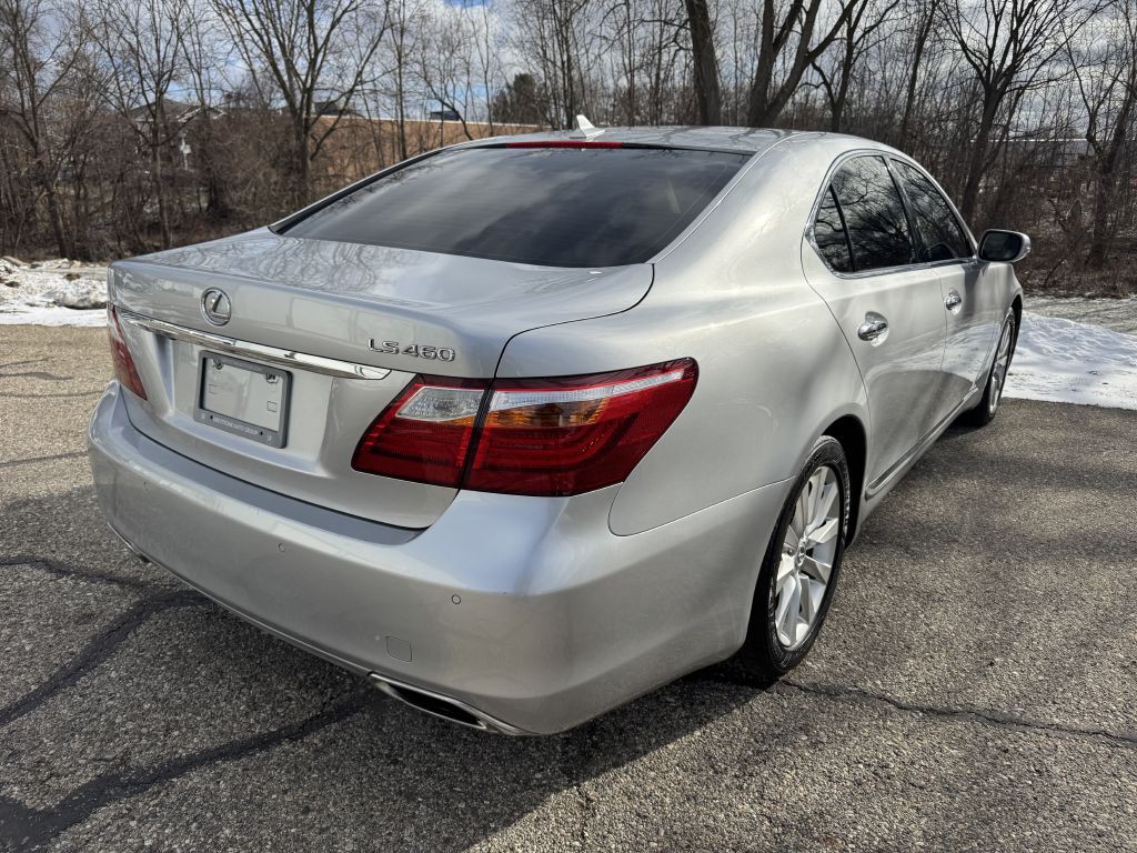 2012 Lexus LS Image 4