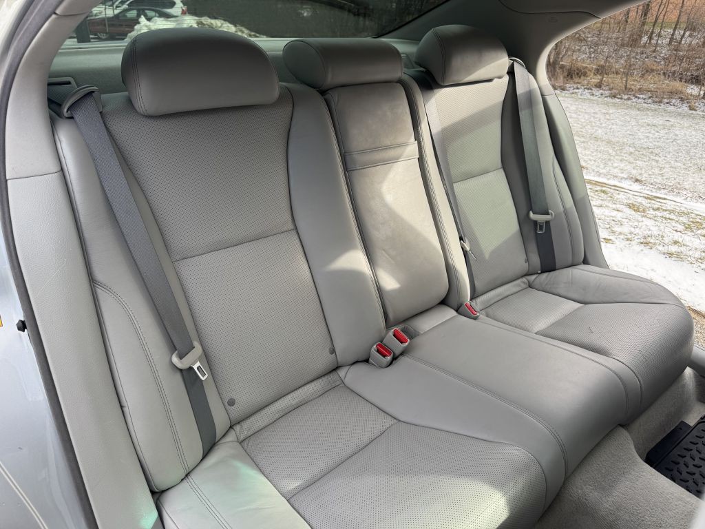 2012 Lexus LS Image 20