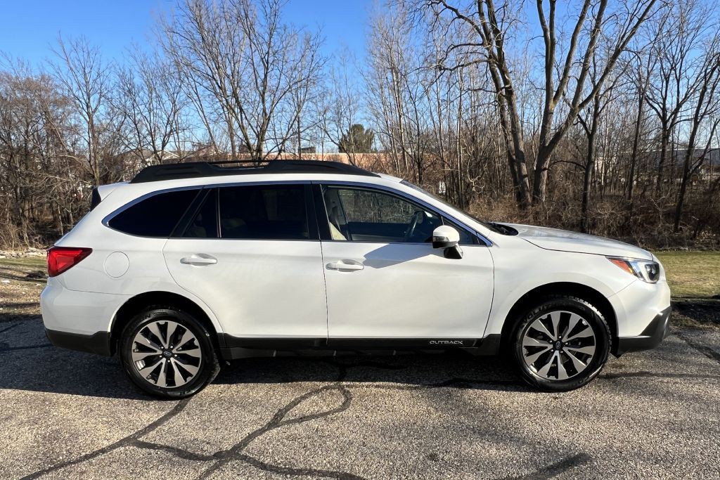 2017 Subaru Outback Image 6