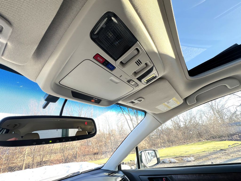 2017 Subaru Outback Image 10